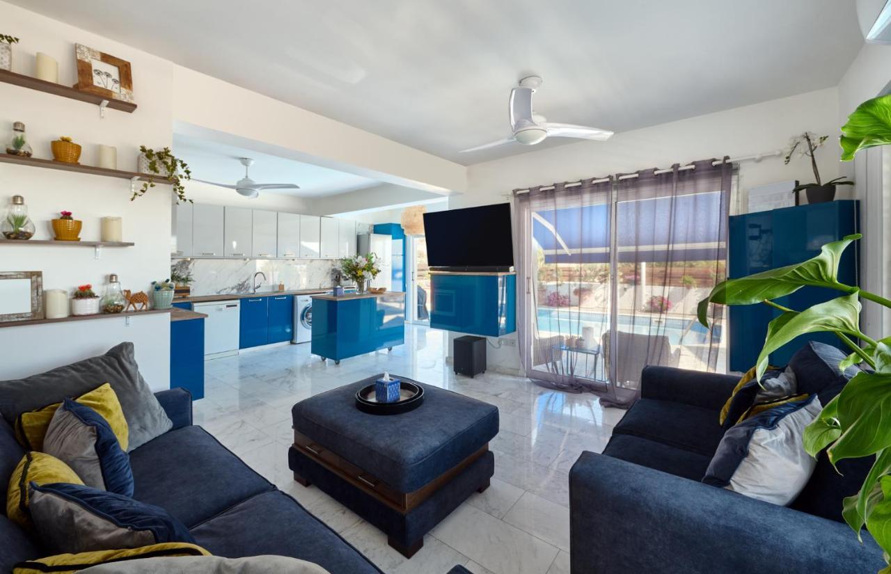 Villanelle Bed & Breakfast Welcomes Dog Lovers Only Tala 외부 사진
