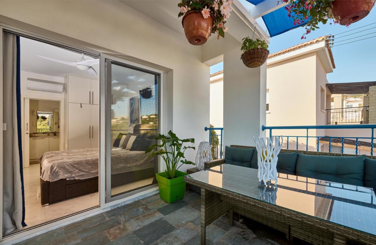 Villanelle Bed & Breakfast Welcomes Dog Lovers Only Tala 외부 사진