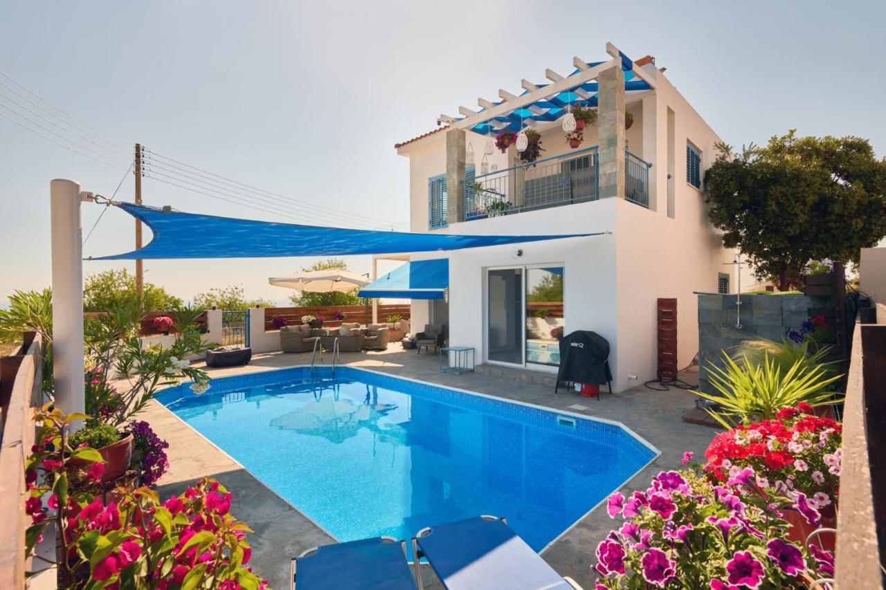 Villanelle Bed & Breakfast Welcomes Dog Lovers Only Tala 외부 사진