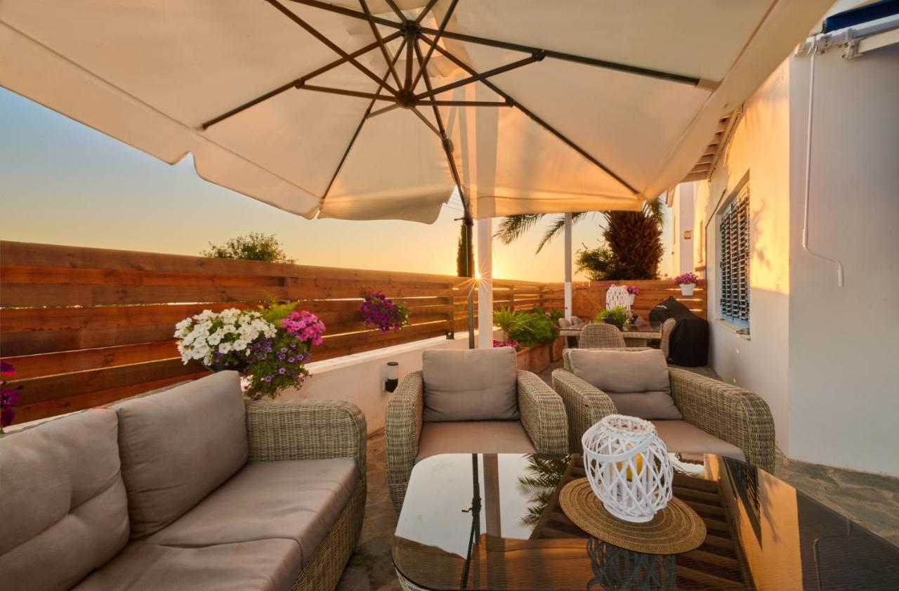 Villanelle Bed & Breakfast Welcomes Dog Lovers Only Tala 외부 사진